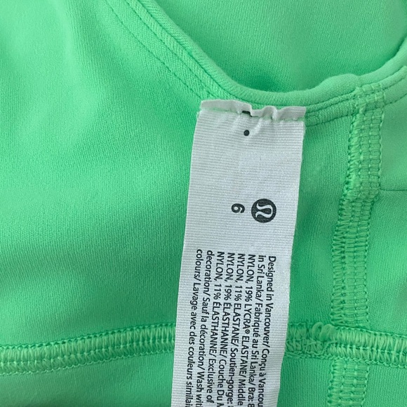 Lululemon Align V neck Bra light supports C/D cup pistachio color - Picture 4 of 4